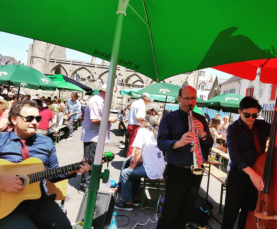 Dimanche 21 juillet 2019, nous étions en formule Trio à Batz-sur-Mer (44), dans le cadre du festival LES NUITS SALINES !